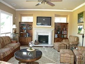 3rd image of 1147 Knolls Dr