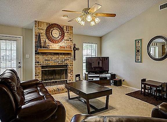 3rd image of 6213 Prospect Hill Dr
