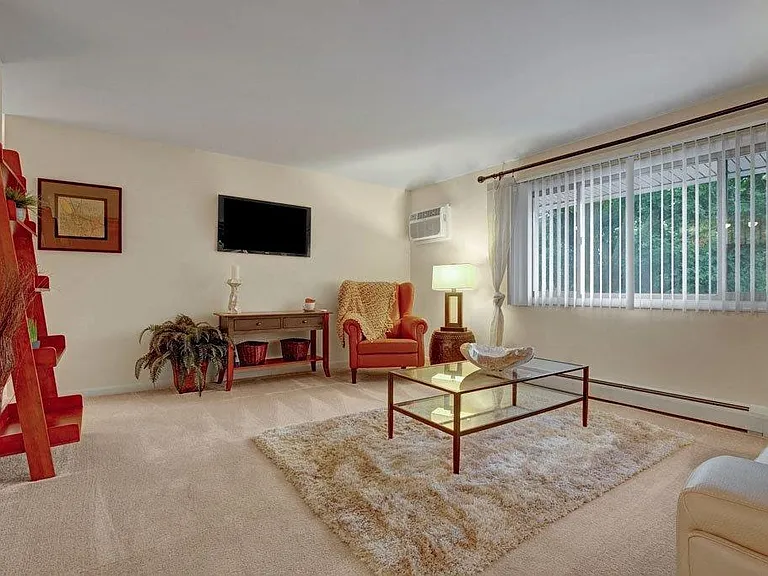 Blackhawk Apartment Homes — Photo 7