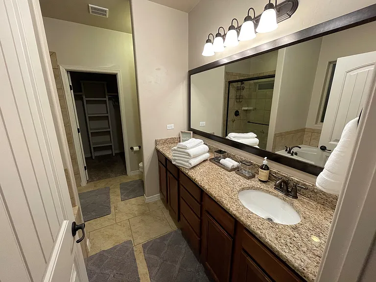 1845 Troy Dr — Photo 18