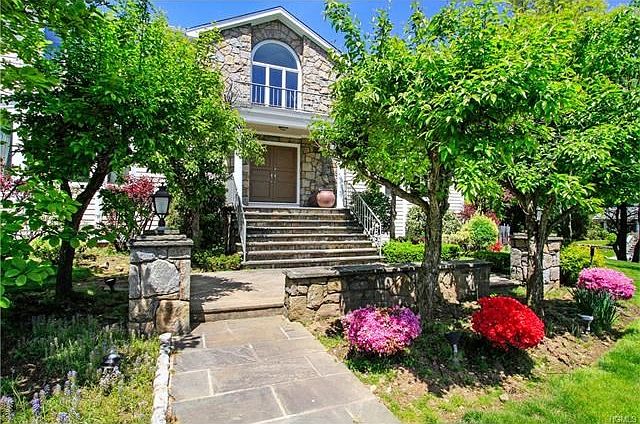 Welcome to 3 Swarthmore Road, Scarsdale.