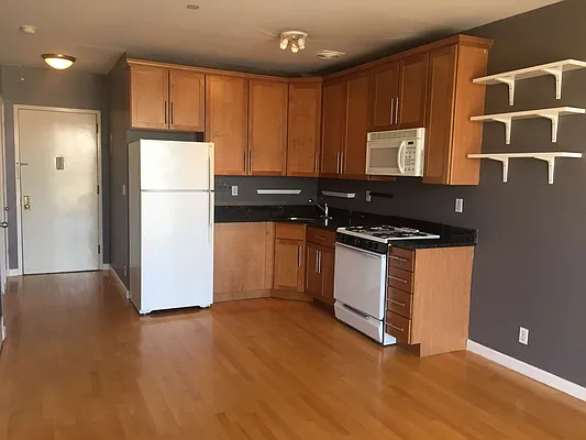 Rented by Big Square Realty LLC | media 8