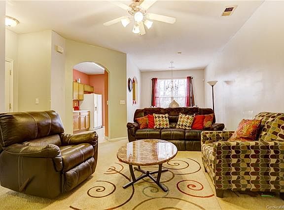 5th image of 2162 Winthrop Chase Dr