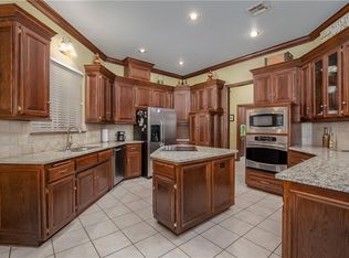 2624 Ashebriar Ln, Edmond, OK 73034