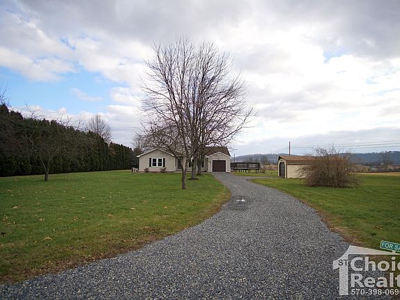 2nd image of 123 Woodling Ln