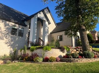 3706 NW Riverbend Rd, Bentonville, AR 72712