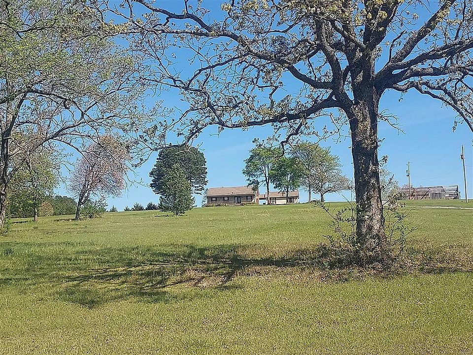 1st image of 144 Ridge Dr