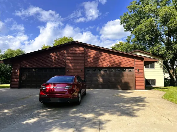 12034 Ibis St NW, Coon Rapids, MN 55448