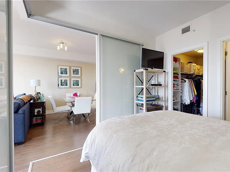 1035 Bank St #1501 — Photo 14