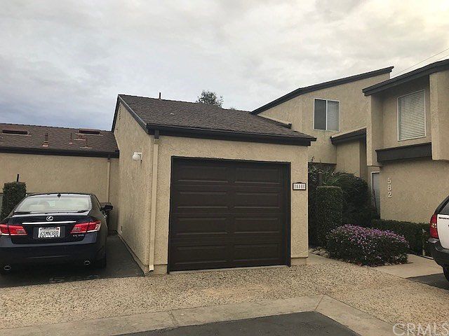 1st image of 580 Parkview Dr