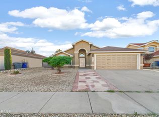 3049 Tierra Salada Dr, El Paso, TX 79938