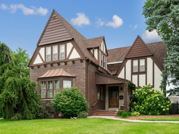 5 Denmead Blvd, Marshalltown, IA 50158