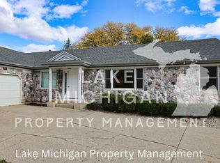 2250 Breton Rd SE, Grand Rapids, MI 49546