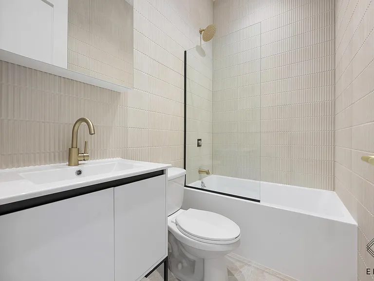 690 Onderdonk Ave #3A — Photo 10