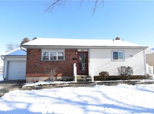 1922 Pelham Rd, Bethlehem, PA 18018