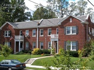 2200 40th Pl NW APT 2, Washington, DC 20007