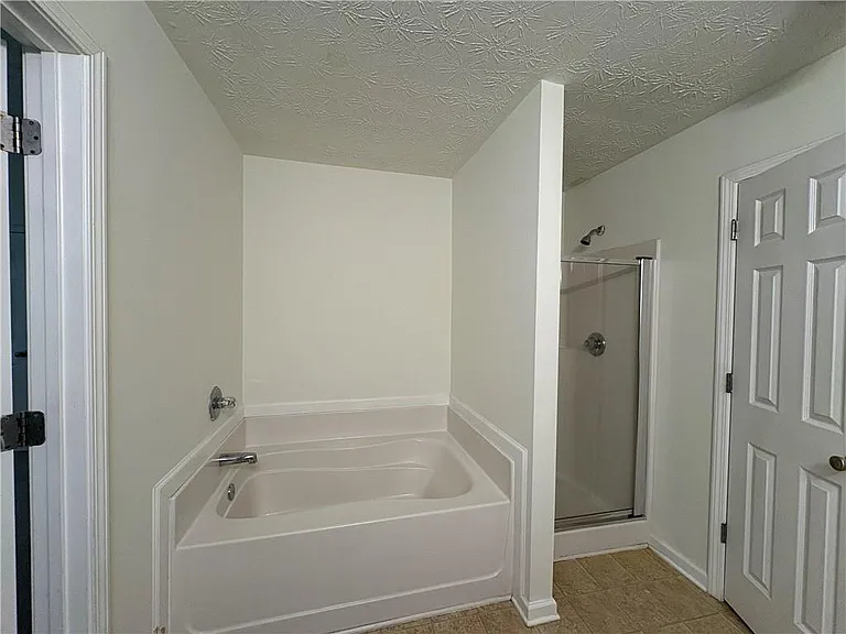 2485 Emma Way — Photo 13