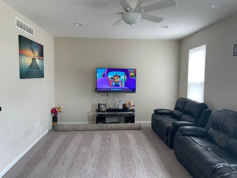 515 Weaver Ridge Dr — Photo 16