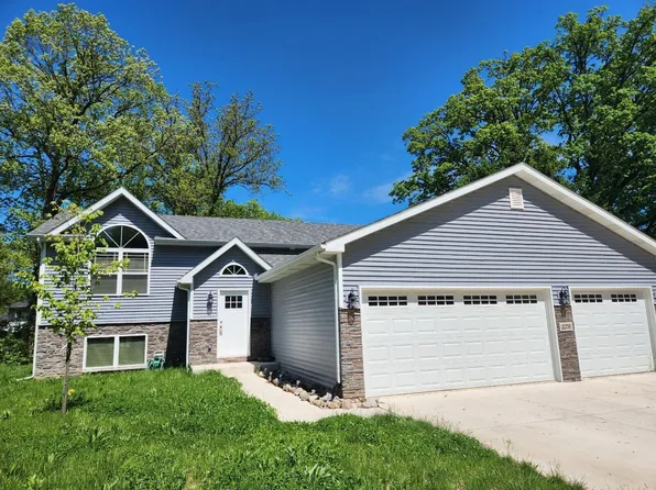 2270 Deerview Dr, Portage, IN 46368
