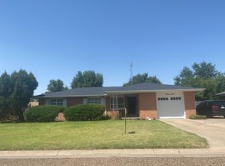1210 N Cain Ave, Liberal, KS 67901