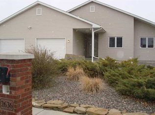 2636 Riveroaks Dr, Billings, MT 59105