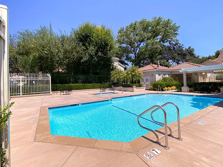 4774 Rhapsody Dr — Photo 36