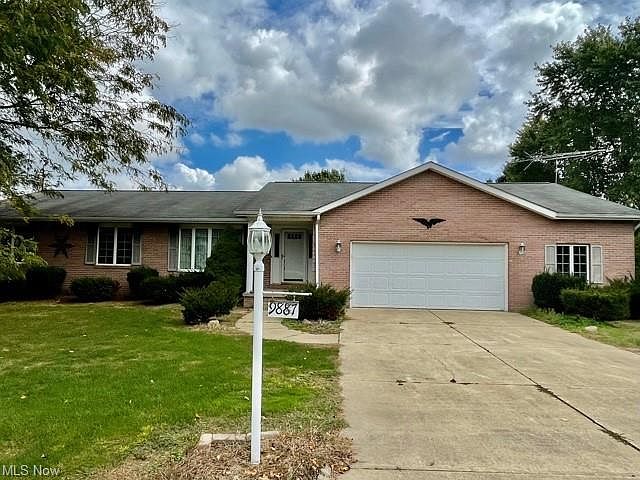 1st image of 9887 Fox Knoll Dr