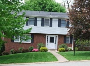 833 Washington Dr, Pittsburgh, PA