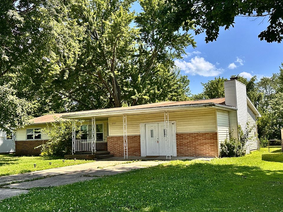 1st image of 2303 Mimosa Dr