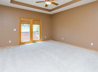 320 Georgetown Pl, Norwalk, IA 50211