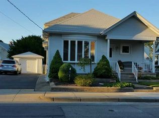 496 Walcott St, Pawtucket, RI 02861