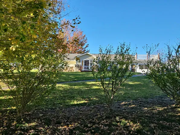 567 Myrtle Rd, Tazewell, VA 24651
