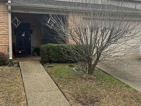 3rd image of 2118 Villa Dr
