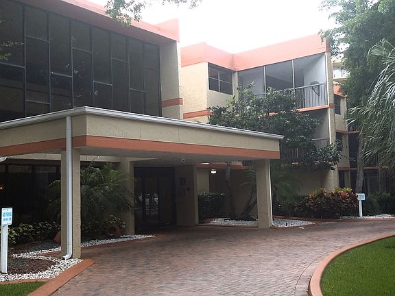 Driveway to Building