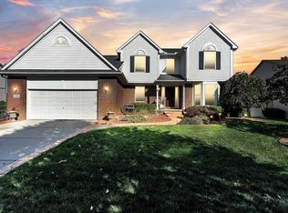 8386 Sherwood Dr, Grand Blanc, MI 48439