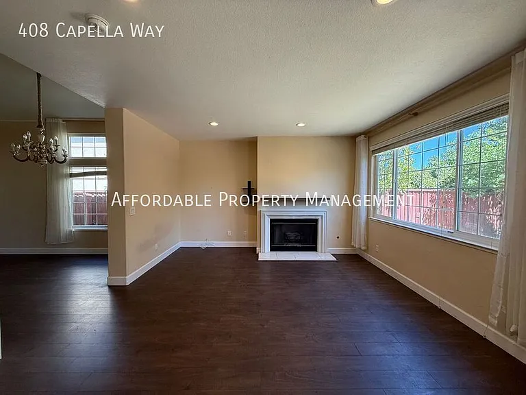 408 Capella Way — Photo 8