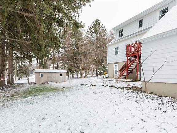 4th image of 2610 Bellevue Ave