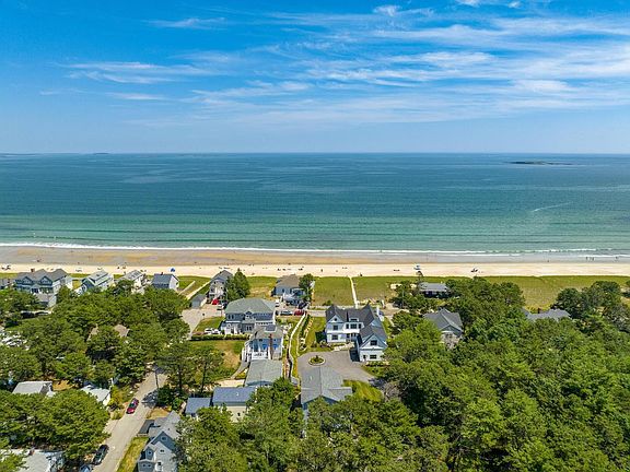 2nd image of 423 Seaside Avenue
