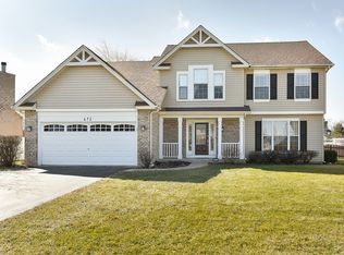 672 Churchill Ln, Oswego, IL 60543