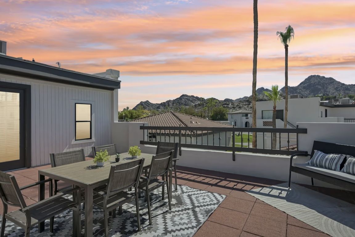 Views at the Peak - 7649 N 18th St Phoenix AZ (2 units available