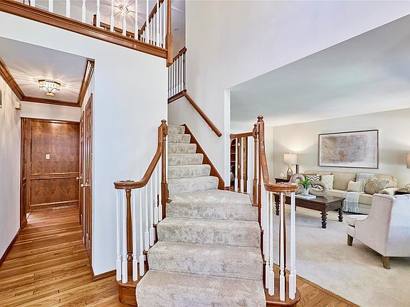 2nd image of 1810 Sparks Ct