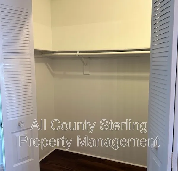 2261 Saint Augustine St — Photo 15