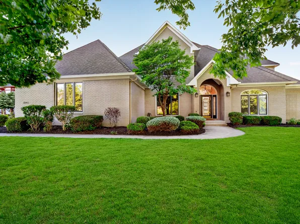 12244 Bayhill Dr, Carmel, IN 46033