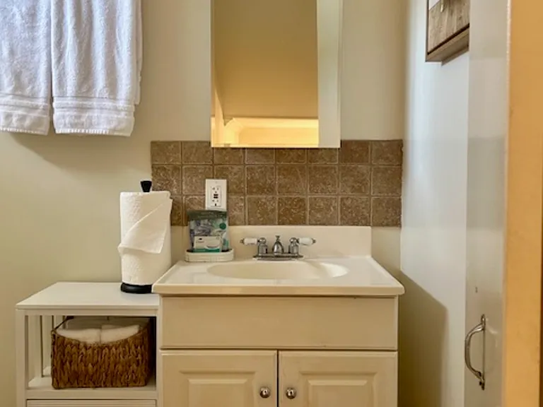2458 Santa Ana Ave #B — Photo 17