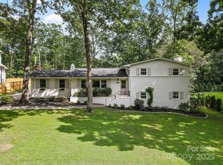 5611 Robinhood Rd, Charlotte, NC 28211