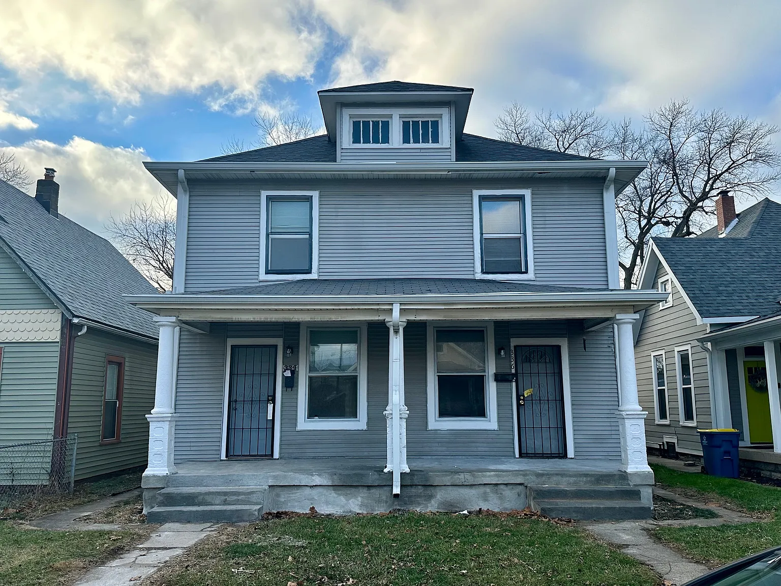 Home on Holmes — Photo 1