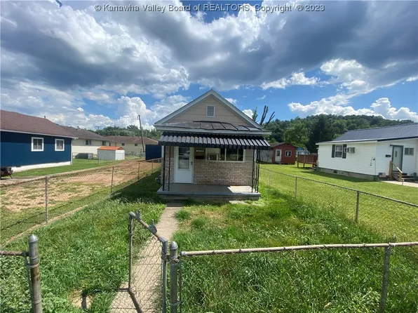 4515 Bradley Rd, Huntington, WV 25704