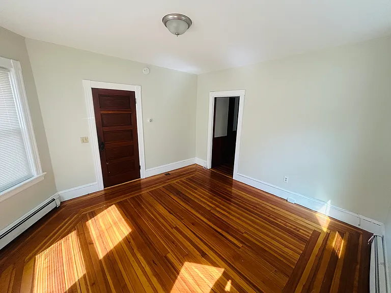 74 Carrington Ave #1 — Photo 6