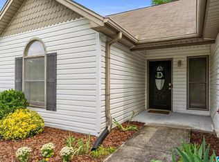 157 Lake Ter, Alabaster, AL 35007