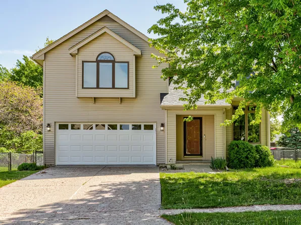 3814 Brookdale Ave, Ames, IA 50010